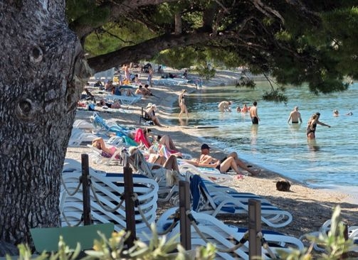 Bh. turisti oborili konkurenciju: Svako šesto noćenje u Makarskoj ostvarili gosti iz Bosne i Hercegovine