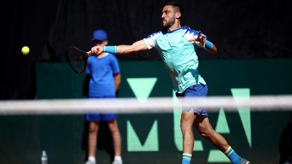 Džumhur ispao na startu ATP turnira u Parizu