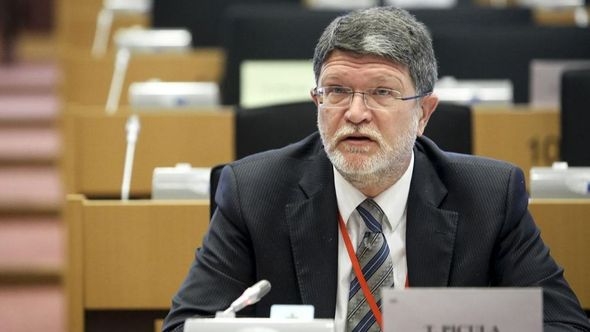Tonino Picula za „Avaz“: OHR kao nijemi promatrač loših trendova nije dobar za BiH 