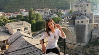Breskvica pokazala kako uživa u Mostaru uoči koncerta