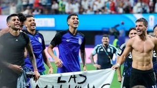 Starmer traži reakciju FIFA-e: Argentina pod istragom zbog transparenta o Foklandskim ostrvima