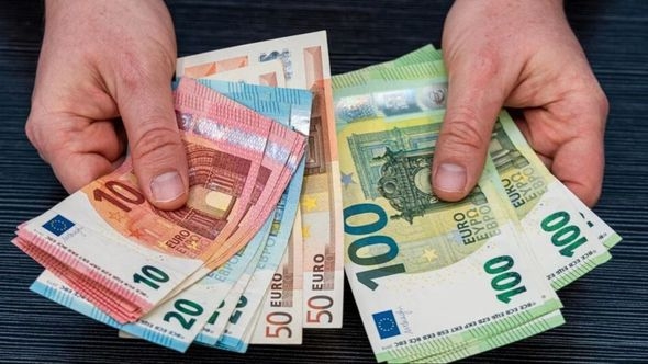 Širi se panika i raste zabrinutost: Ukida li Evropa keš novac