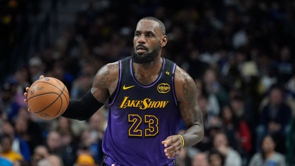 Džejmsova odluka o narednom klubu drži cijelu NBA ligu na čekanju