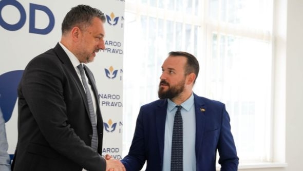 Bunt u NiP-u zbog dolaska Čavalića: Godinama gradili stranku, a kritičar Trojke dobio prvo mjesto na kompenzacijskoj listi