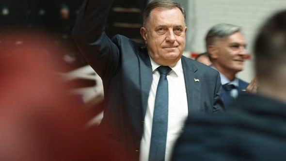 Dodik oštro napao PIC i OHR: PIC je samo farsa i uzurpator slobode, prava i Ustava BiH