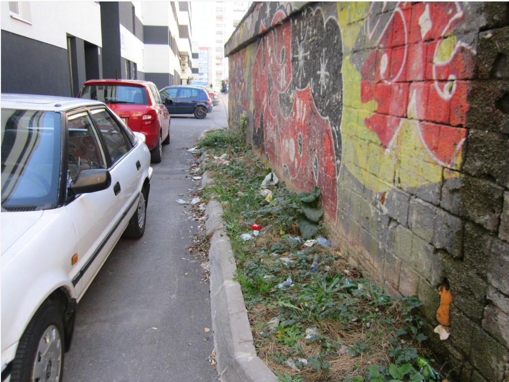 Nedostatak parking-prostora na Čengić-Vili: Zbog automobila ne mogu izaći iz zgrade
