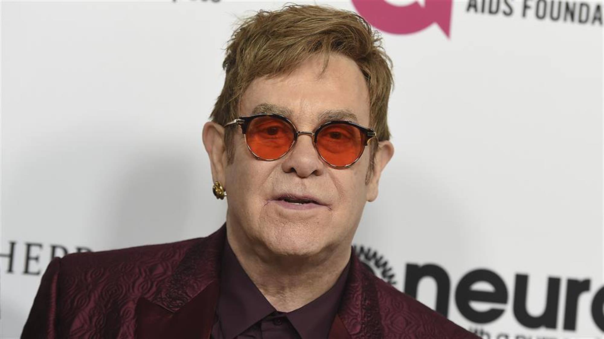 Elton Džon se povlači s muzičke scene
