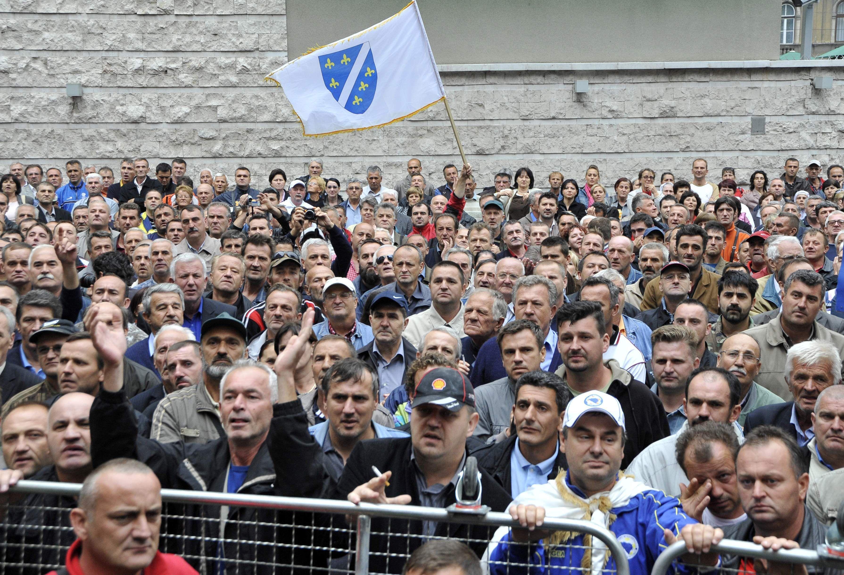 Sjednica komisije naprasno preseljena u Mostar, i borci krenuli ka Hercegovini