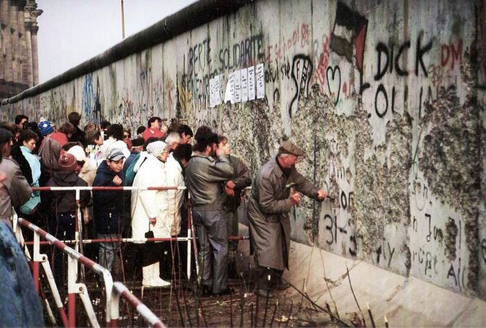 Prije tačno 29 godina pao je Berlinski zid, s njim i komunizam