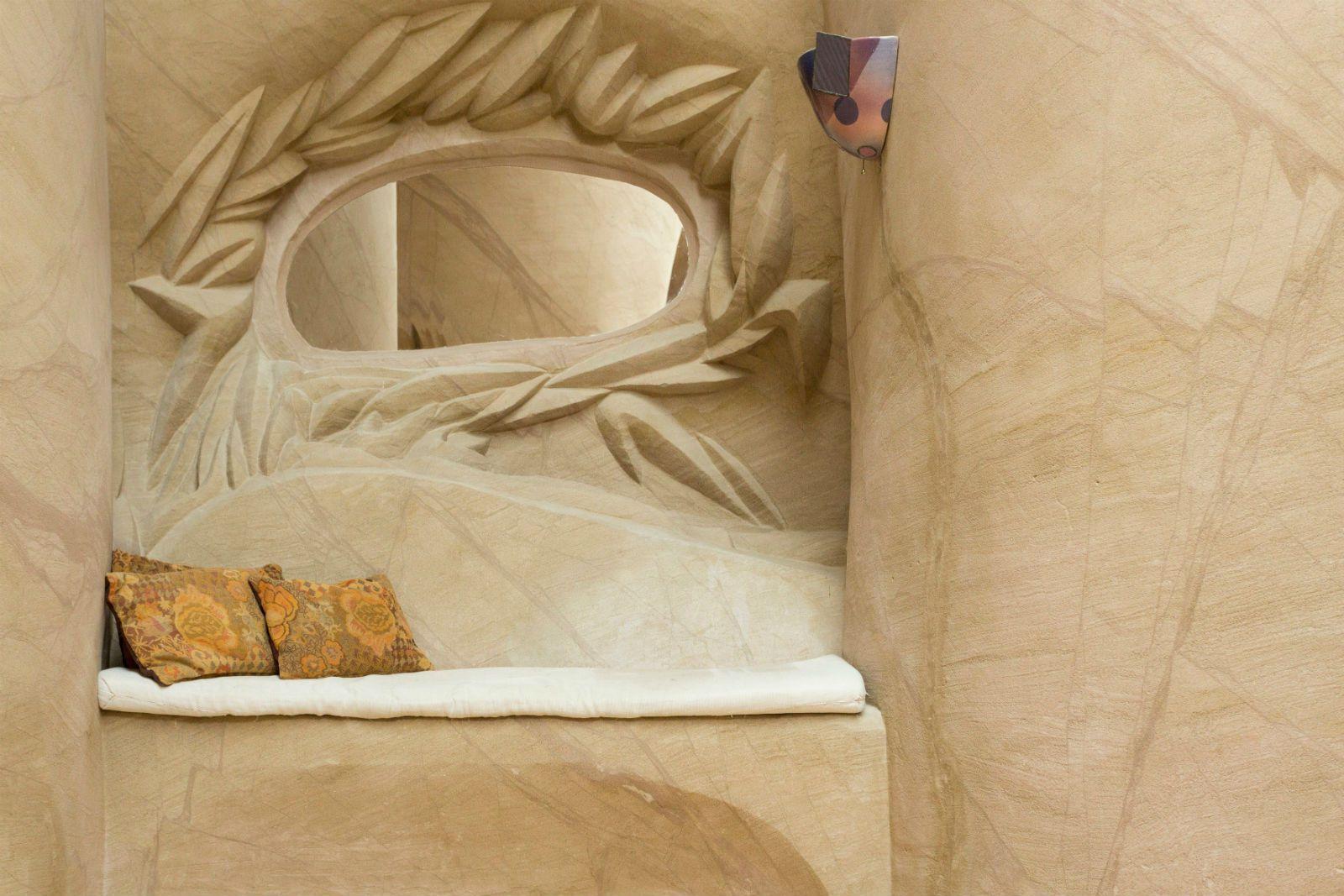 Stan u pećini: Čudo u kamenu koje je stvorio umjetnik krampom