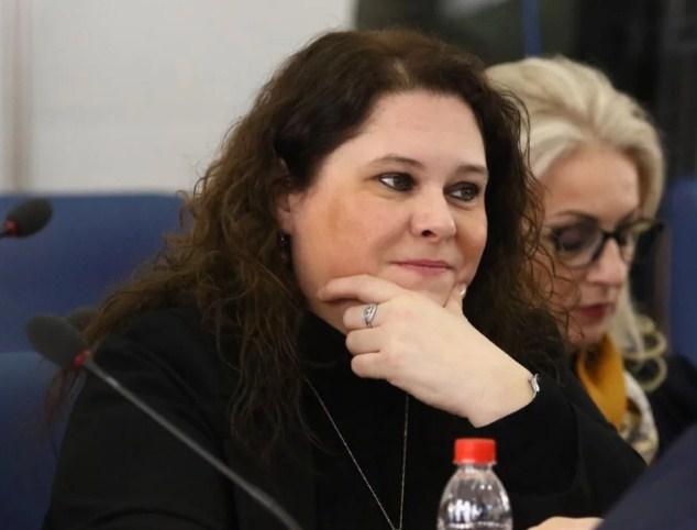 Jasna Duraković, zastupnica SBB-a, uputila inicijativu o rješenju problema napada vrana na građane, kao i otpada u KS