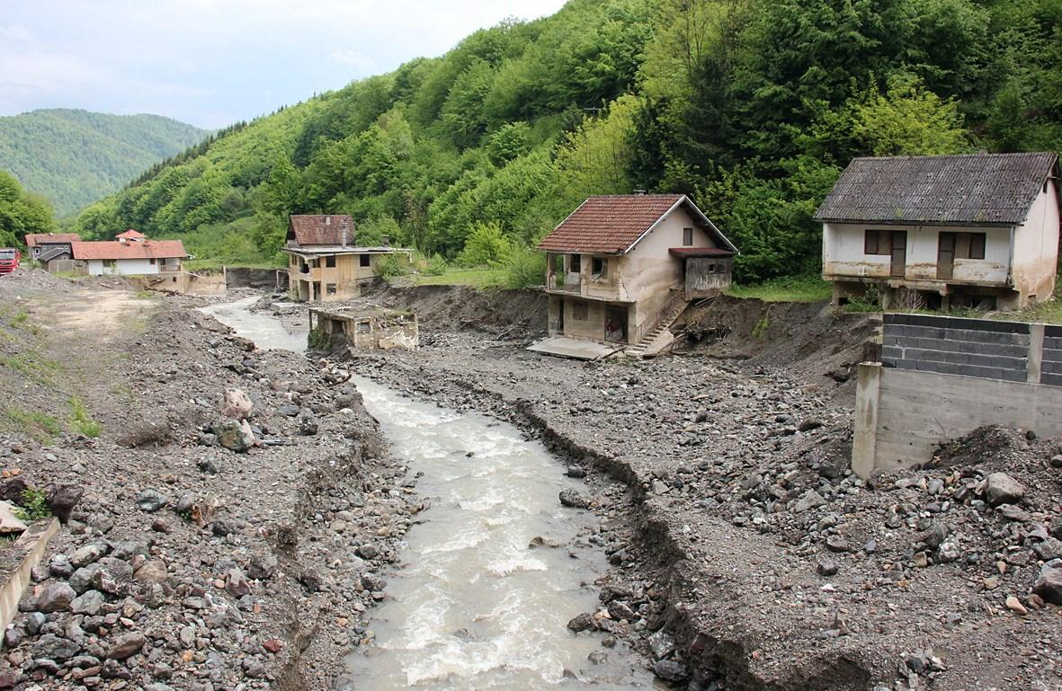Pet godina od prirodne katastrofe: Stanovnici Željeznog Polja i dalje u strahu