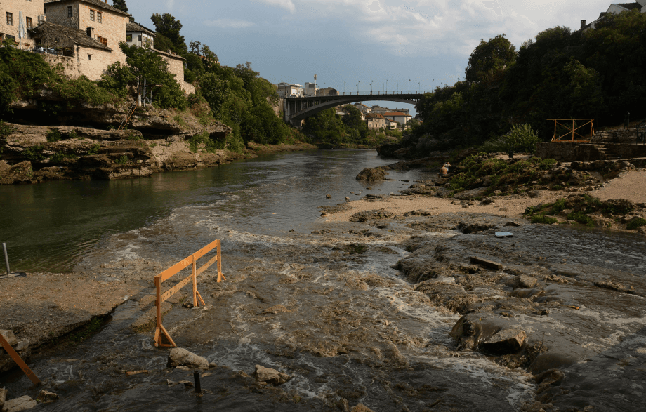 Kanalizacija otiče u rijeke - Avaz