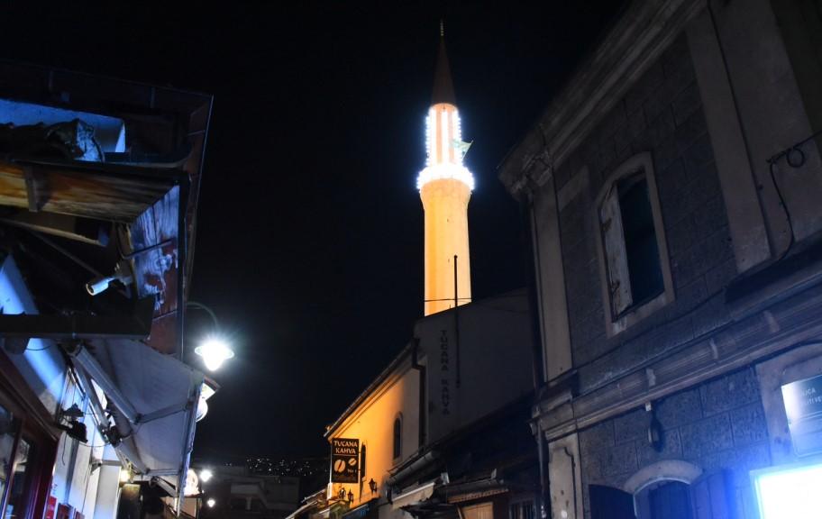 Sarajevo večeras - Avaz