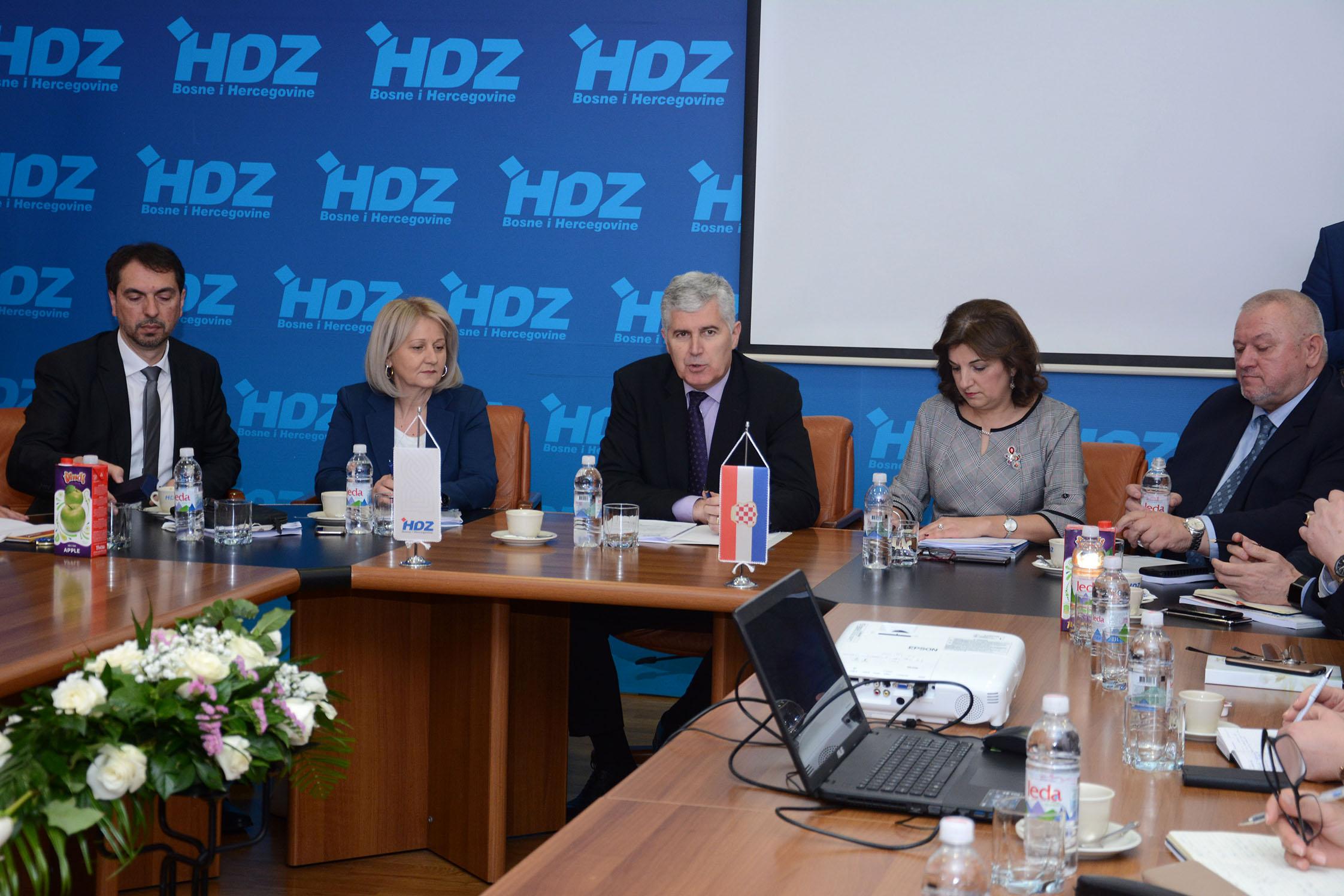 HDZ BiH - Avaz