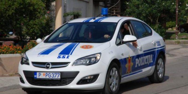 Uhapšene četiri osobe zbog oštećenja na bilbordu u Tivtu