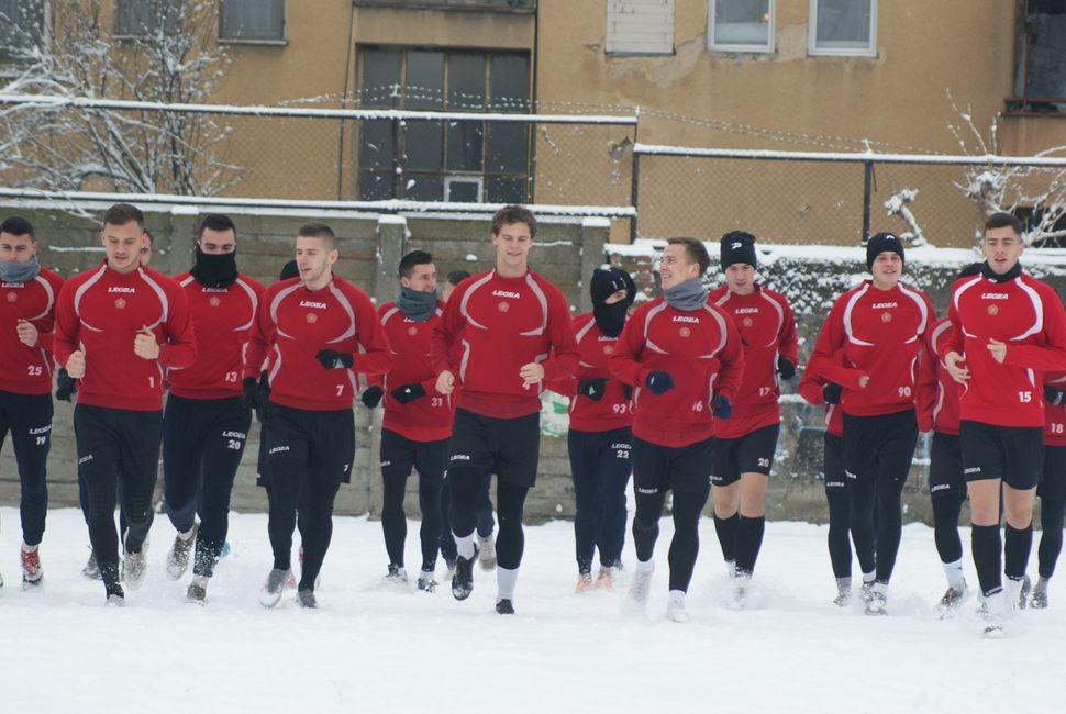 Prvi trening prvotimci Slobode odradili su na pomoćnom stadionu Tušanj - Avaz