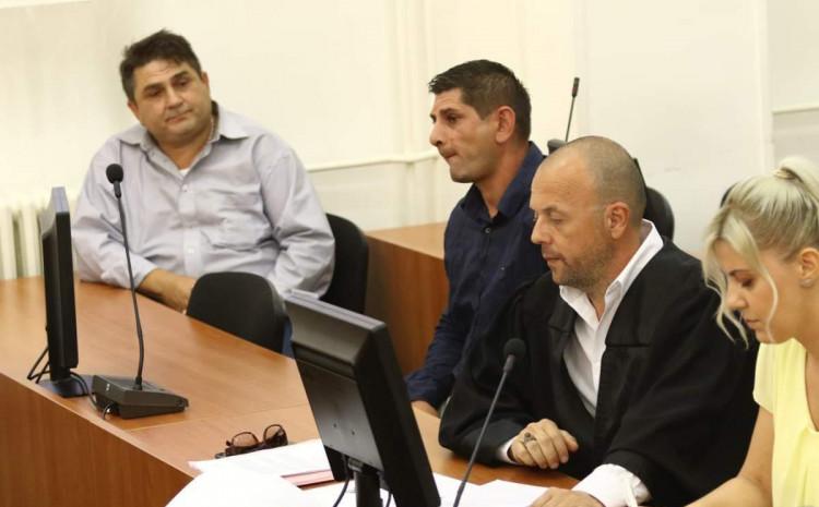 Bekrija i Ljubo Seferović s advokatom Rusmirom Karkinom - Avaz