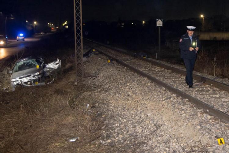 Stravična nesreća kod Prijedora: Voz udario u Opel, poginula žena