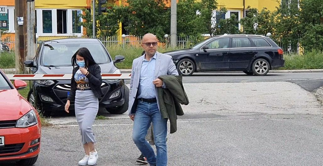 Seferovići s advokatom Karkinom ispred Suda BiH - Avaz