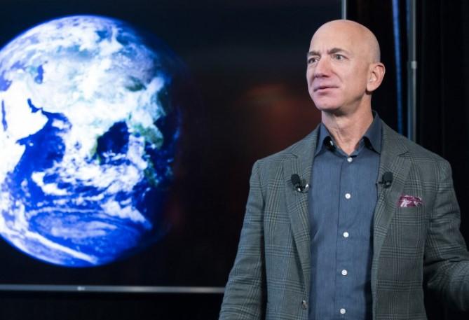 Džef Bezos u julu vlastitom letjelicom leti u svemir