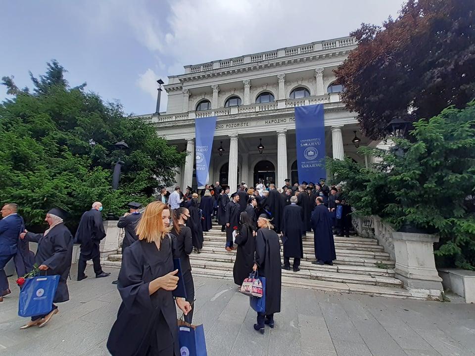 Ceremonija provomiranja na čast 71 kandidata doktora nauka - Avaz