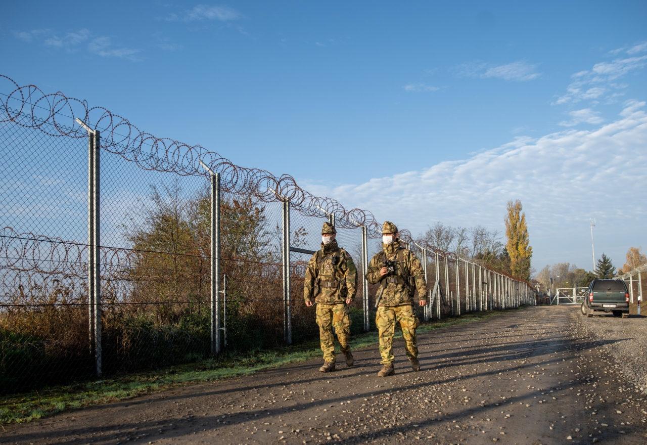 Navala migranata iz Bjelorusije u Litvaniju, počelo postavljanje žičane ograde