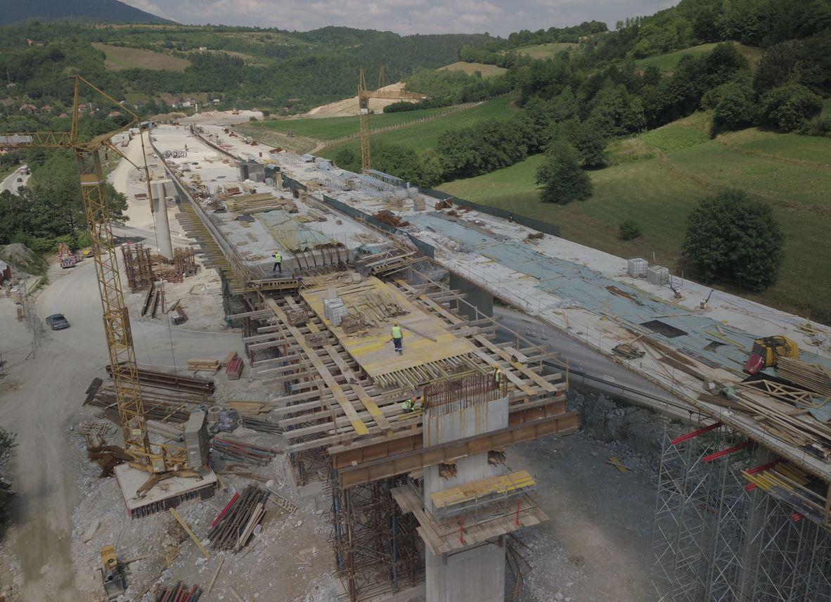 Pogledajte video iz zraka sa najvećeg gradilišta u BiH: Koridor 5C gradi se punom parom