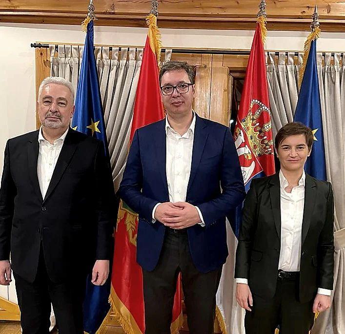 Vučić poželio dobrodošlicu premijeru Krivokapiću: Srbija i Crna Gora mogu i moraju bolje da sarađuju