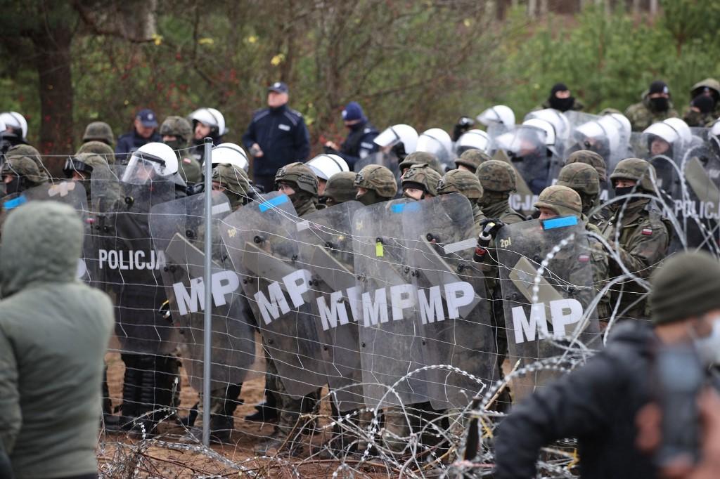 Poljska je rasporedila dodatne vojnike, graničare i policiju - Avaz