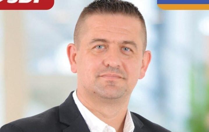 Iz SDP BiH isključen Ibrahim Kajtazović, zbog kojeg nije opozvan Fikret Abdić sa pozicije načelnika Velike Kladuše