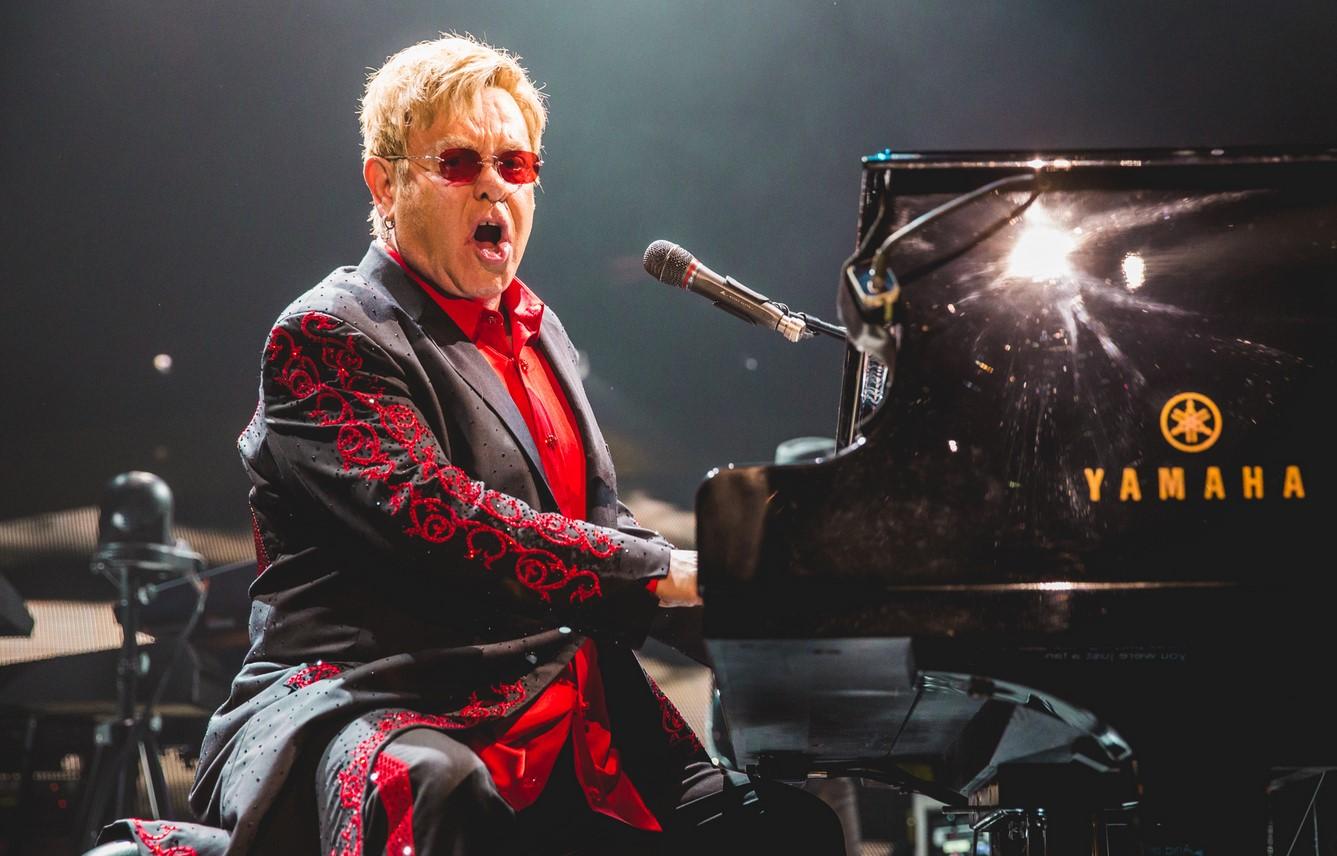 Elton Džon: Ima blage simptome - Avaz