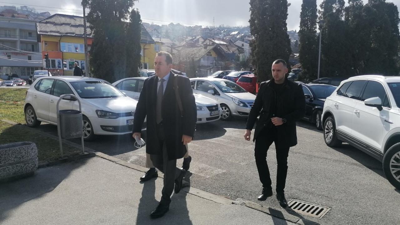 Počelo suđenje ministru Selmi Cikotiću zbog zloupotrebe položaja