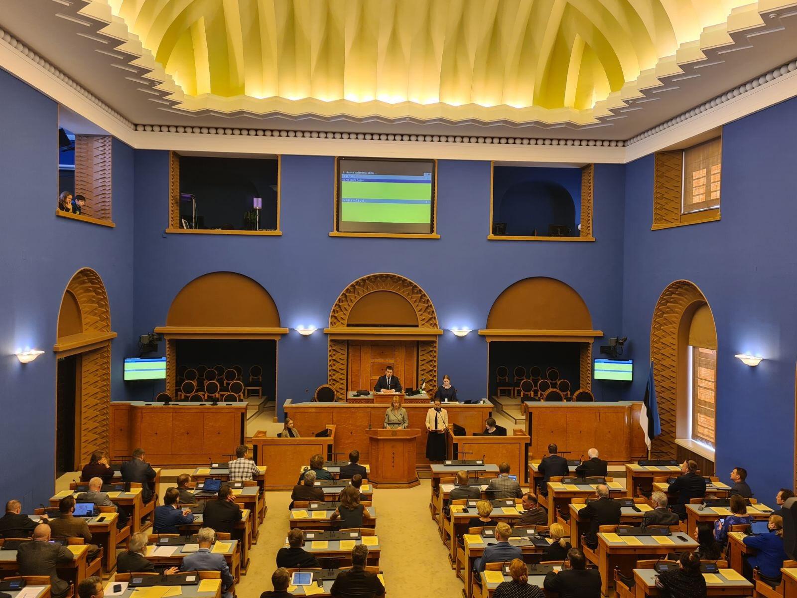 Estonski parlament - Avaz