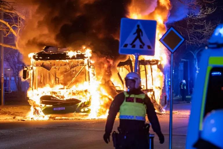 U Švedskoj je paljenje Kur'ana izazvalo velike proteste - Avaz