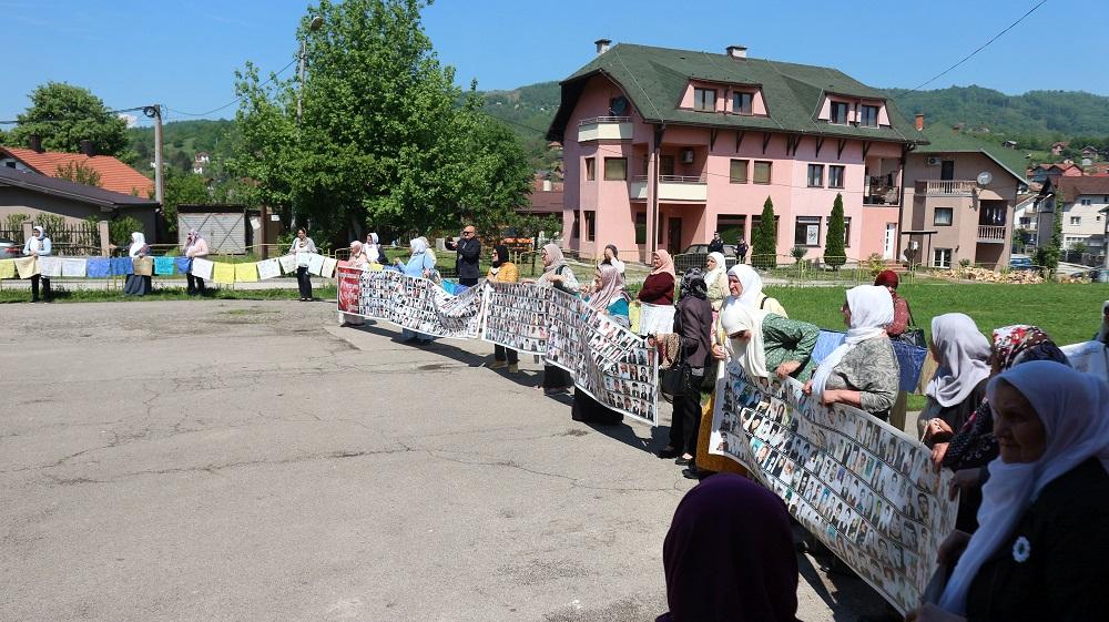 U Tuzli više neće biti mirnih protesta majki Srebrenice