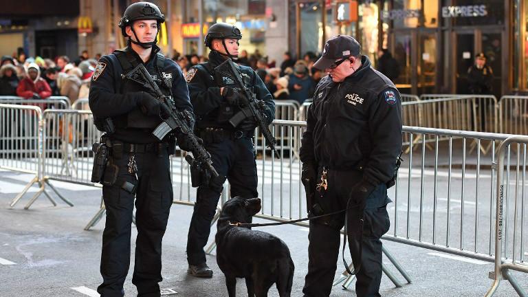 Broj stradalih u masakru u Njujorku porastao na deset - Avaz
