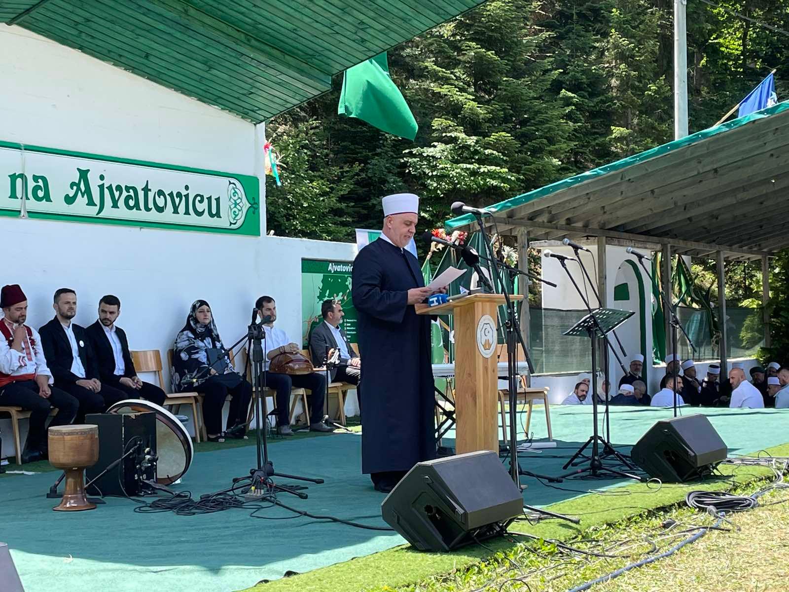reisul-ulema Islamske zajednice u Bosni i Hercegovini Husein-ef. Kavazović - Avaz