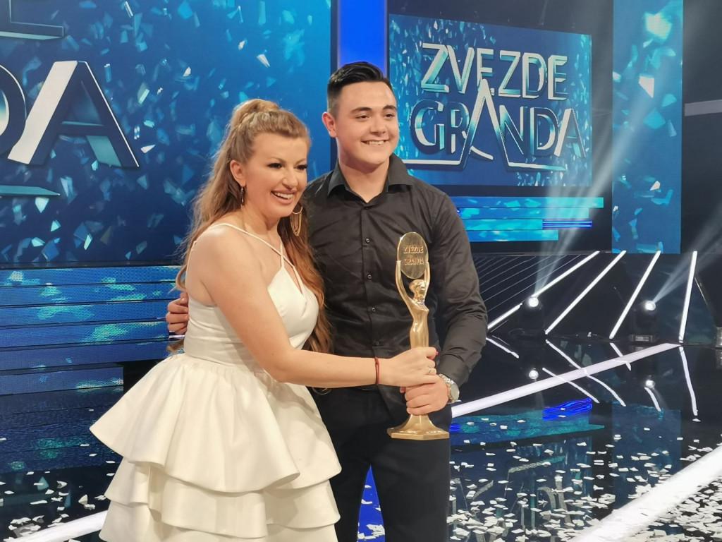 Viki Miljković i Nermin Handžić nakon pobjede - Avaz