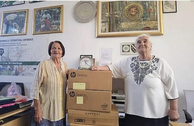 Zenica donirala računarsku opremu Majkama enklave Srebrenica i Žepa
