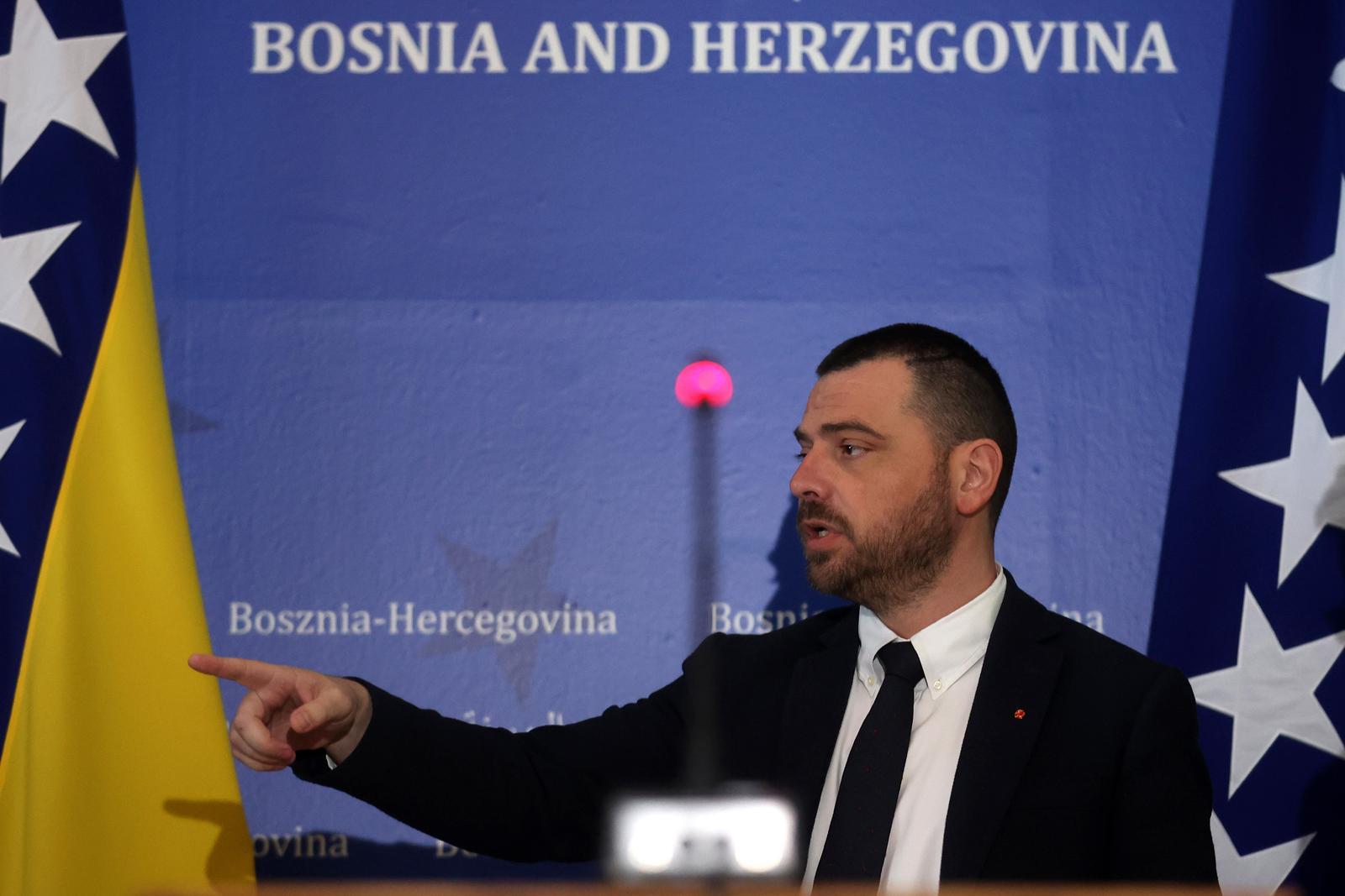Magazinović upitao građane za mišljenje o ukidanju akciza