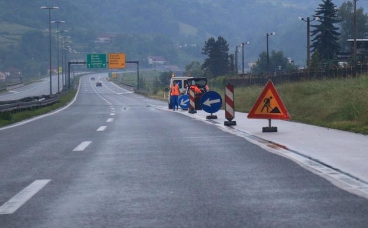 Stanje na putevima u BiH: Na ovim dionicama mogući su kraći zastoji