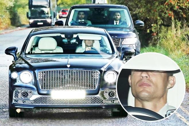 Ronaldo stigao u Karington u svom Bentley Flying Spuru - Avaz