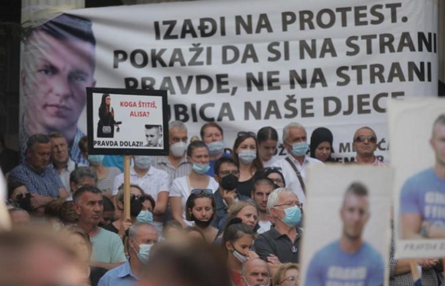 Nakon smrti Dženana Memića, njegova porodica je organizirala više protesta - Avaz