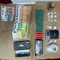 U stanu muškarca iz Berana pronađeni kokain, euri i municija