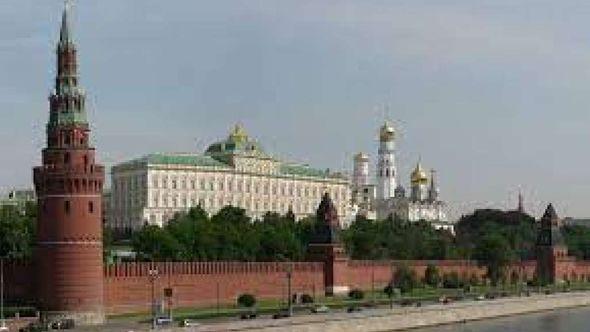 Rusija tvrdi da je oborila najmanje tri ukrajinska drona u blizini Moskve - Avaz