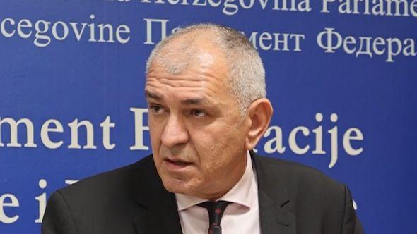 Ivo Tadić - Avaz