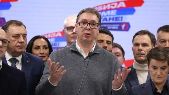 Vučić proglasio pobjedu - Avaz