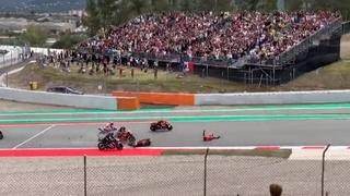 Video / Teška nesreća na MotoGP-u, pregazili prvaka na startu utrke