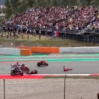 Video / Teška nesreća na MotoGP-u, pregazili prvaka na startu utrke